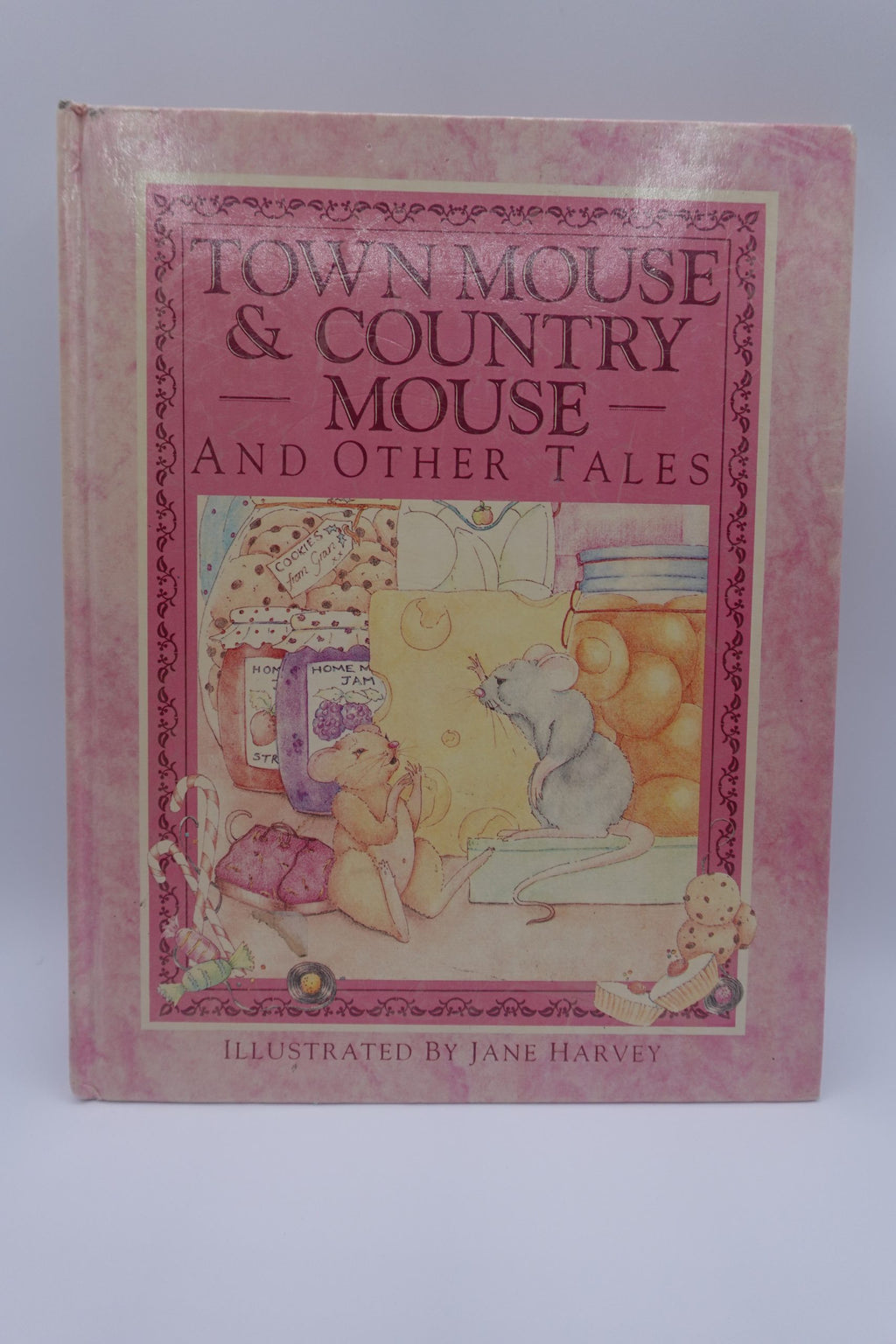 Town Mouse & Country Mouse