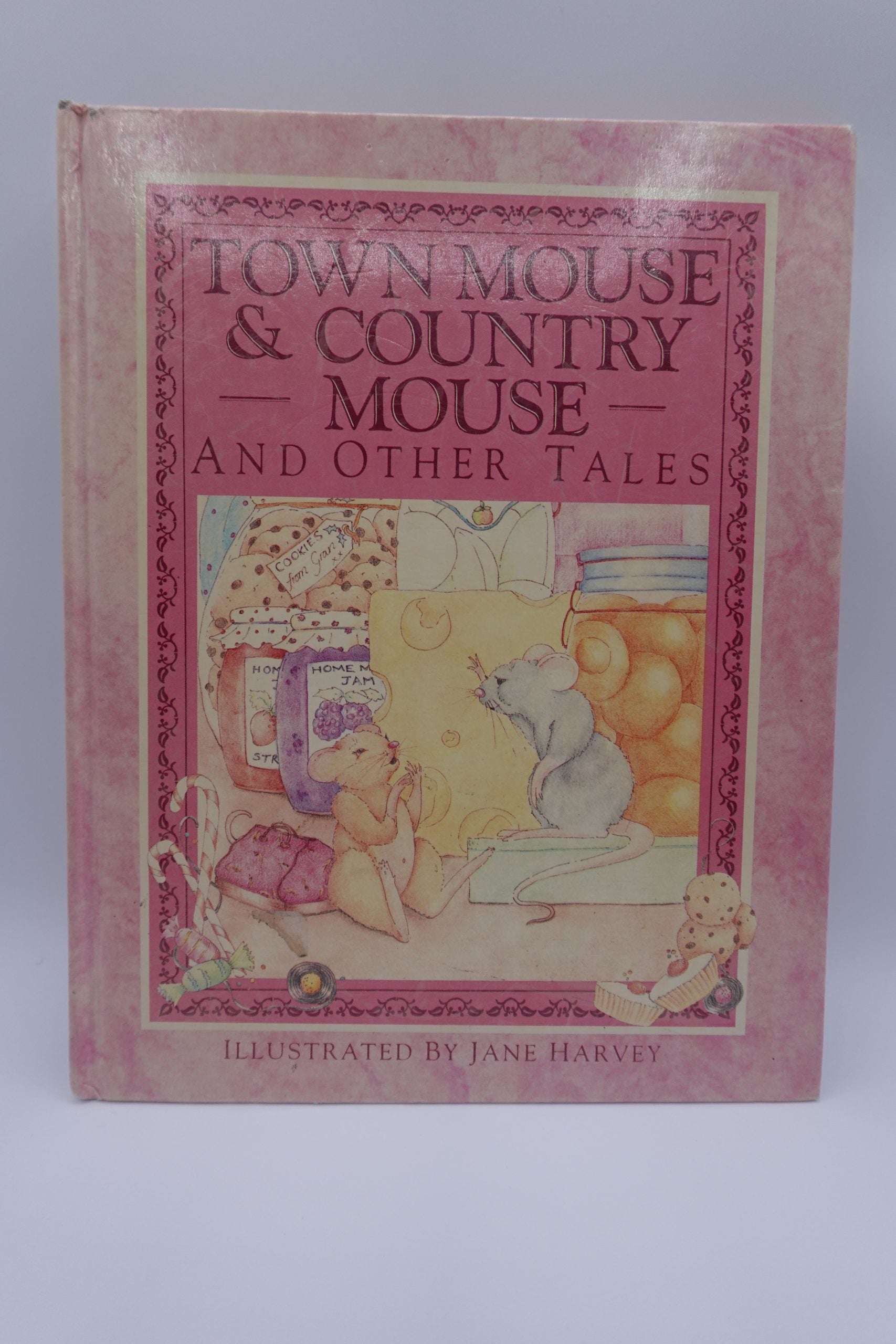 Town Mouse & Country Mouse