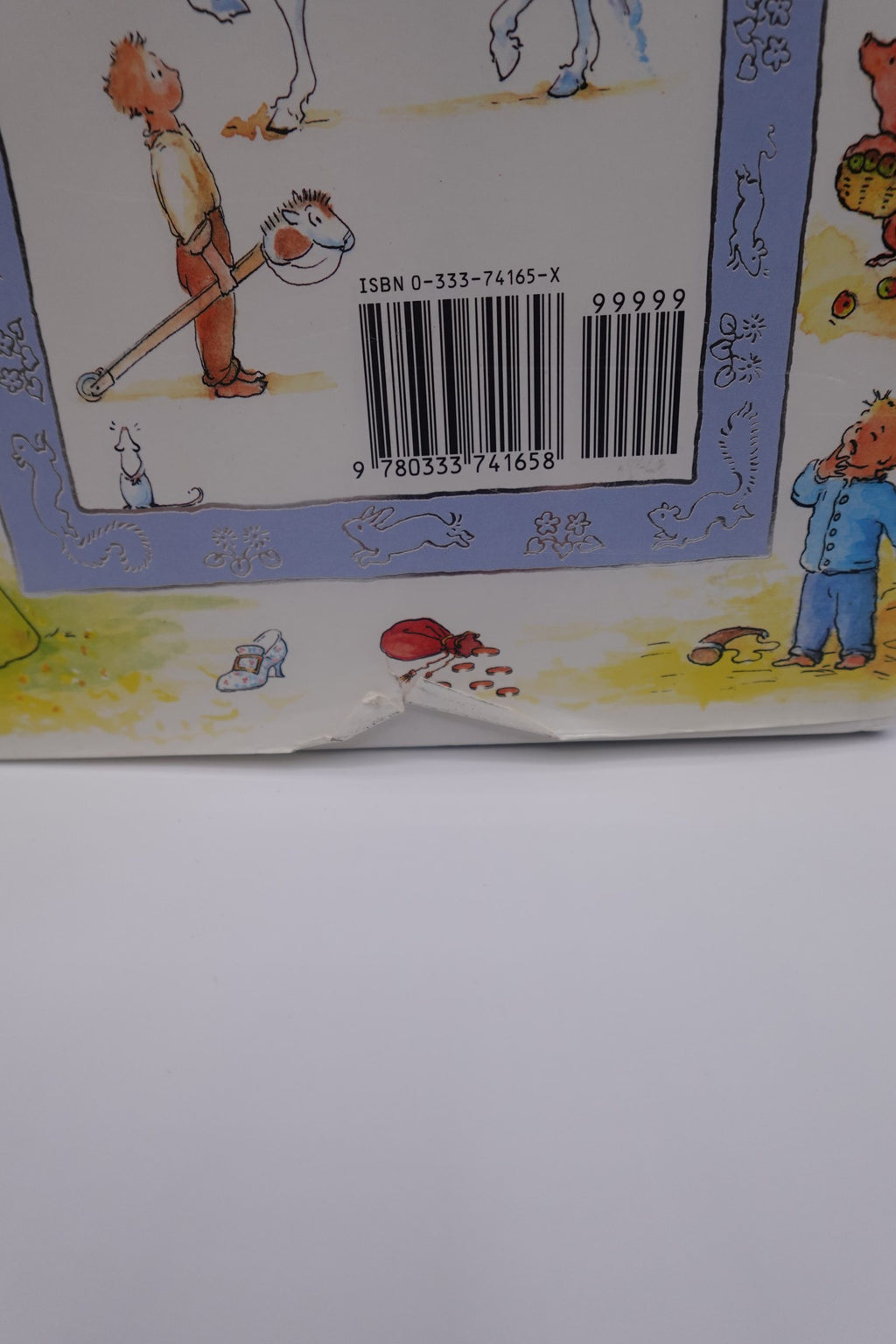 The Macmillan Treasury of Nursery Rhymes and Poems