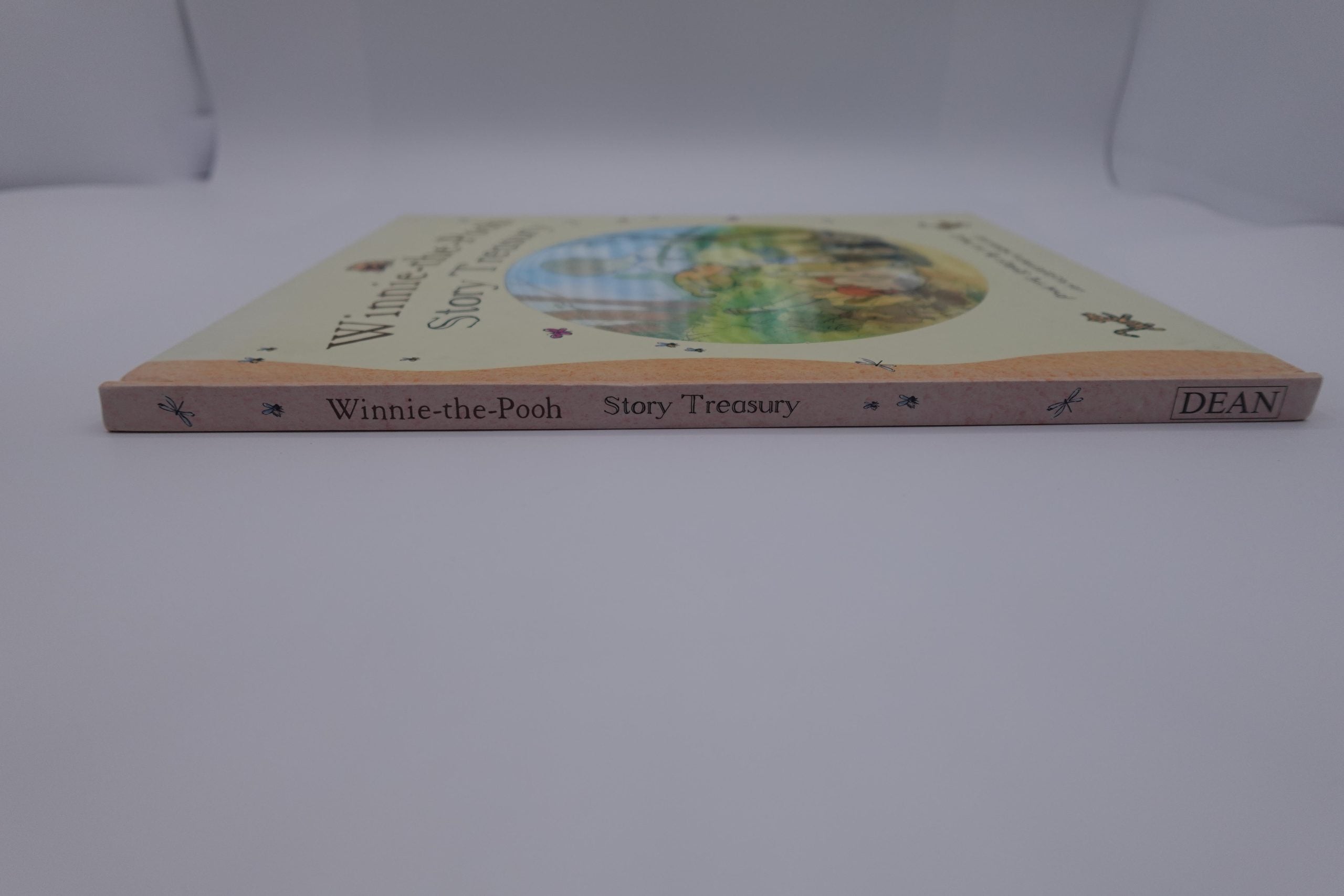 Winnie-the-Pooh Story Treasury (with animated cover)