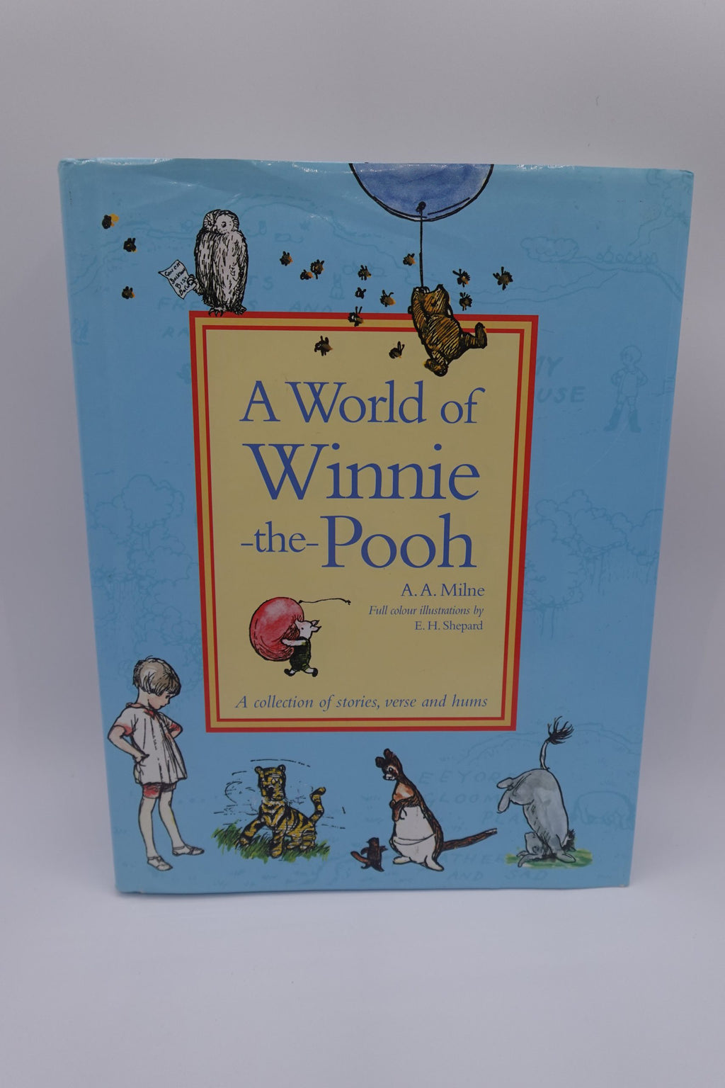 A World of Winnie-the-Pooh (with dust cover)