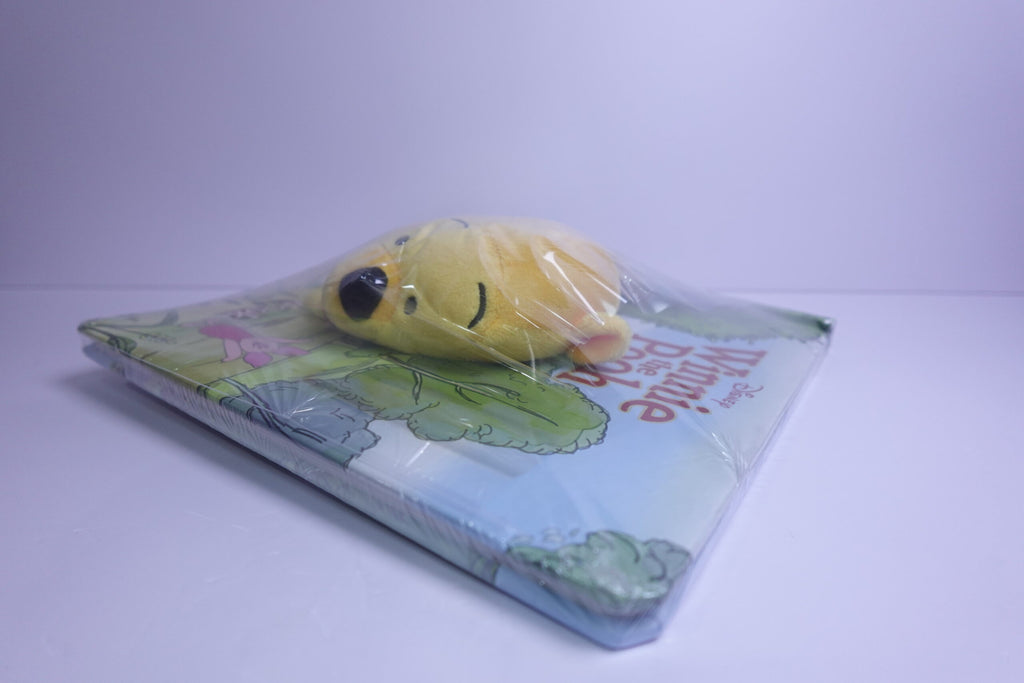 Winnie the Pooh Hand Puppet Book