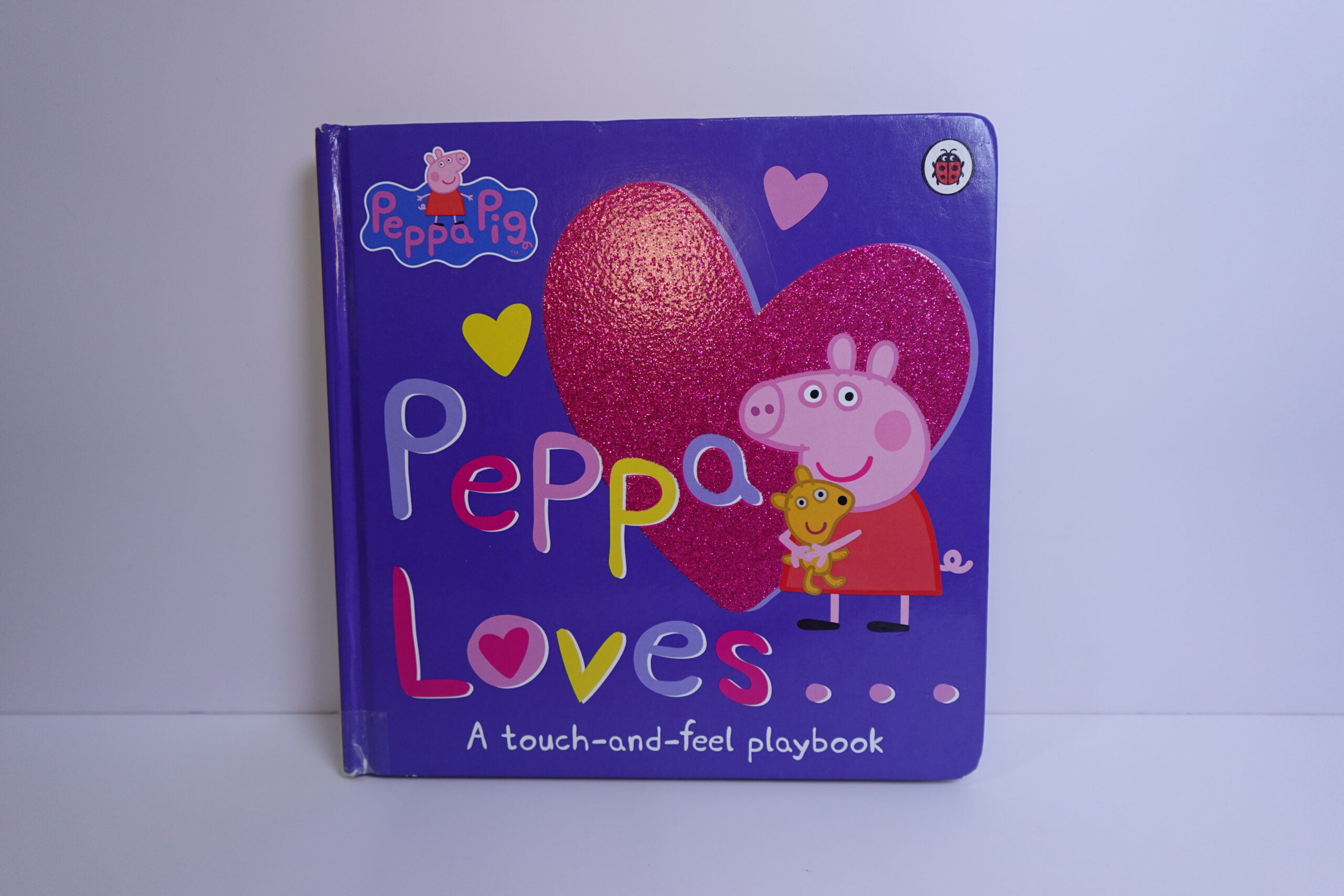 Peppa Pig: Peppa Loves...
