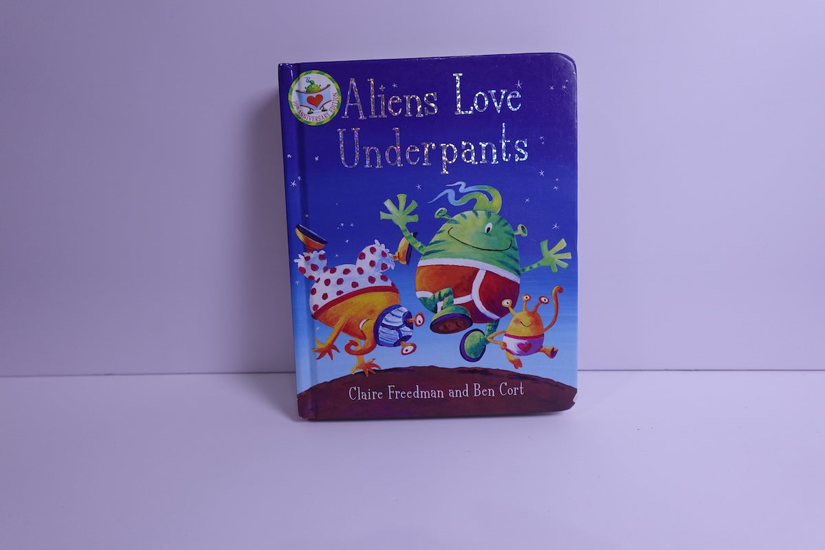 Aliens Love Underpants